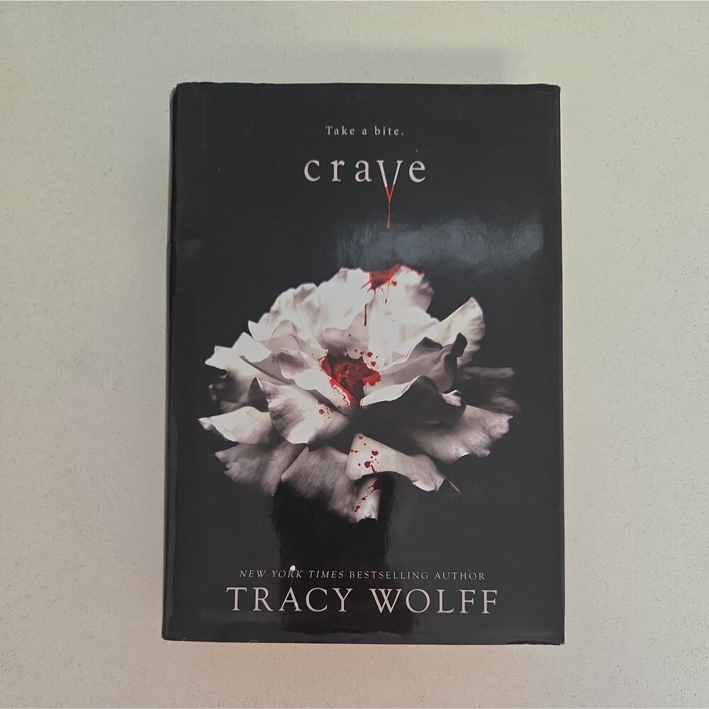 Crave by Tracy Wolff (2020, Hardcover)
